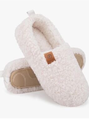 NEW! EverFoams Women’s Soft Curly Full Slippers - 9-10